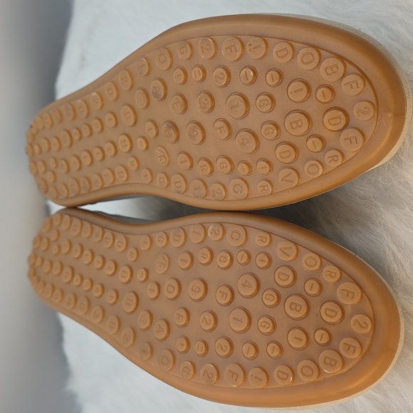 Elegant Cream Loafers Unisex Biege Loafers Unisex - Picture 6 of 7